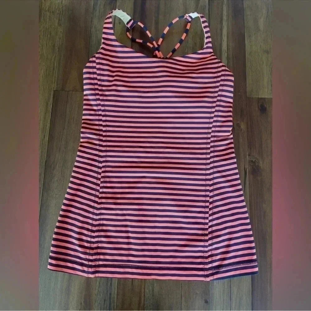 Lululemon free to be tank